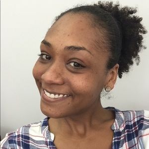 Meet your Posher, Leah